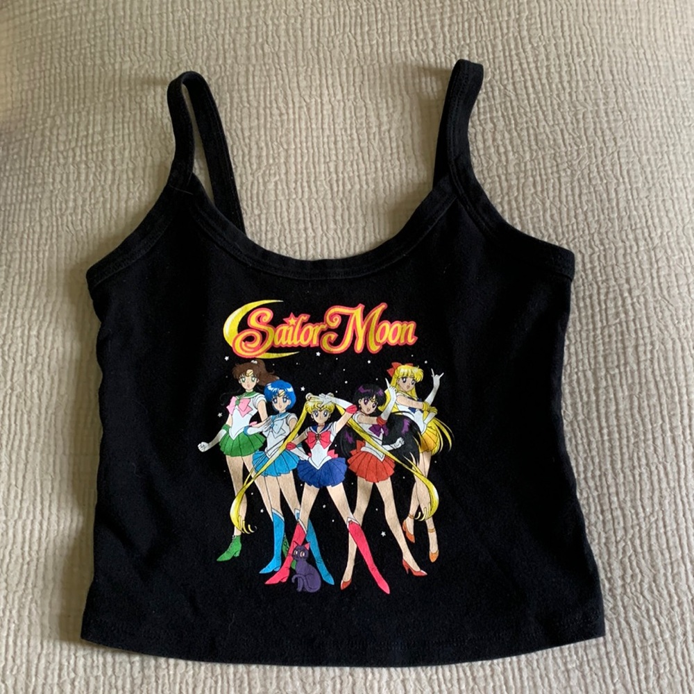 Sailor moon tank
